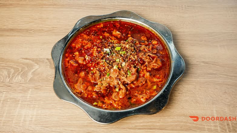 Poached Sliced Beef in Hot Chili Oil (水煮牛肉)
